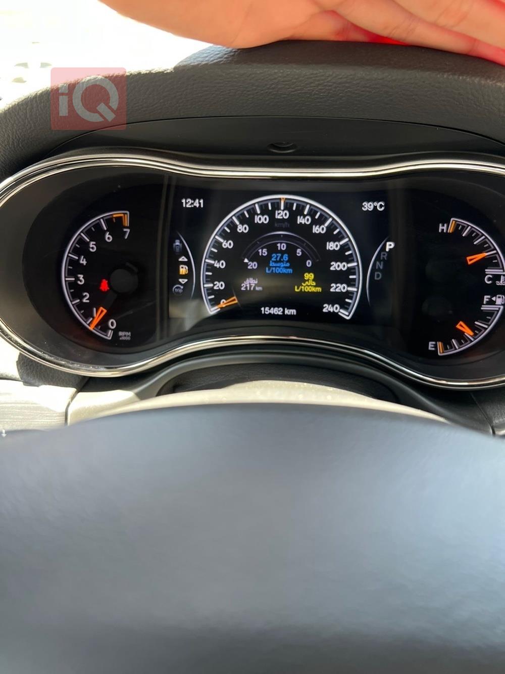 جیپ گراند شیرۆکی